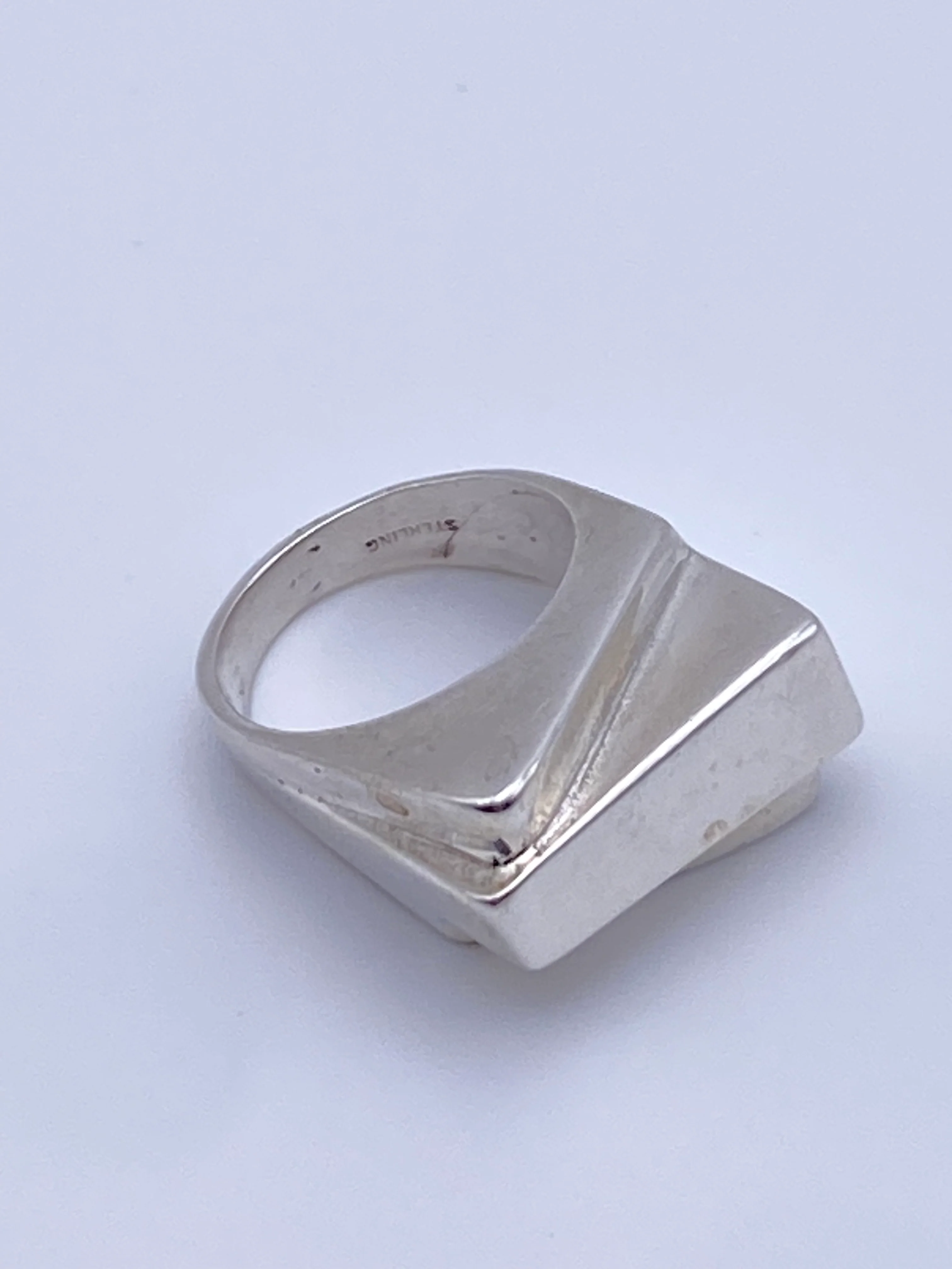 Sleek Modernist Offset Sterling Ring - Image 4
