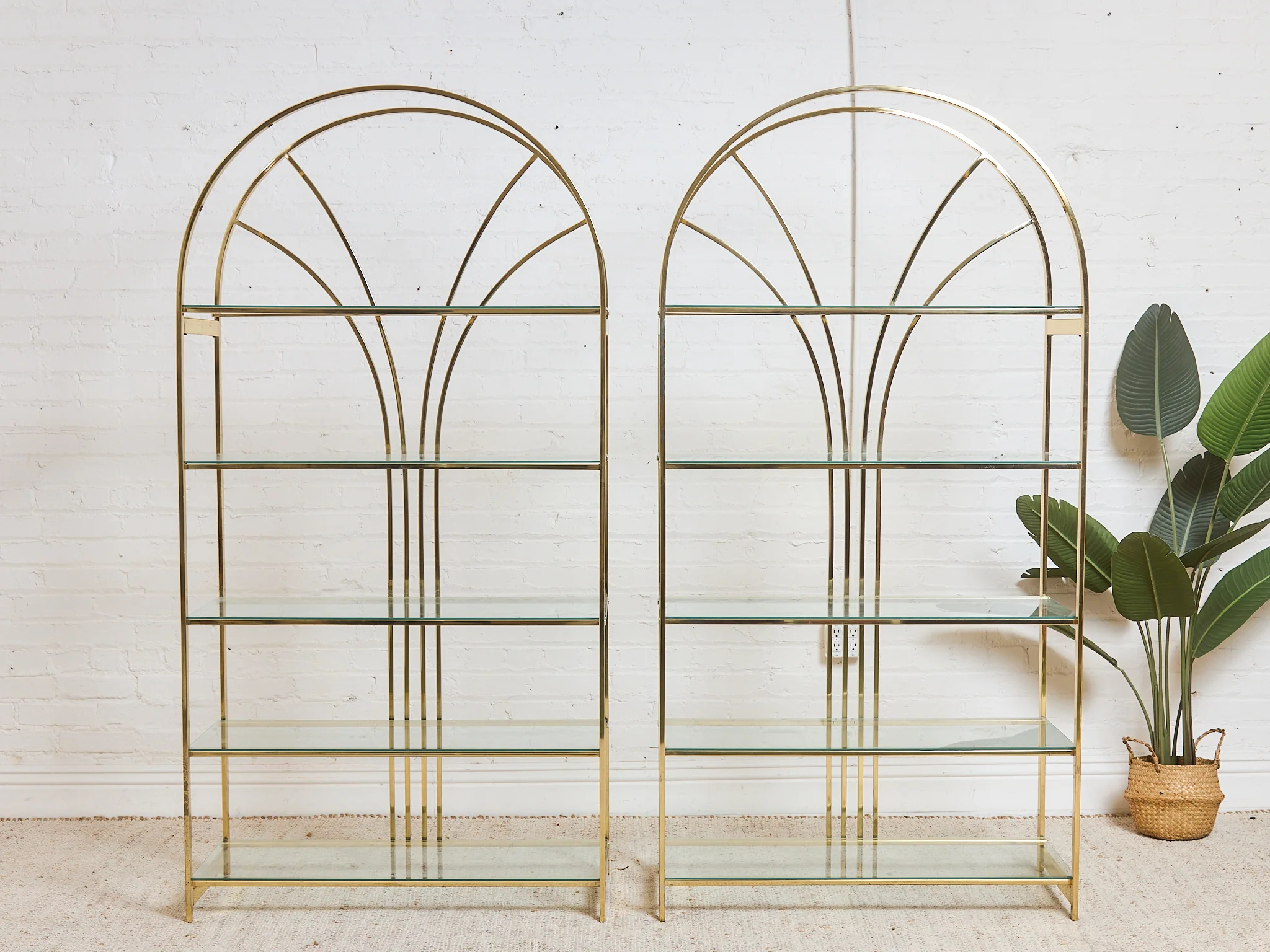 Vintage Brass Arched Etagere designed by Milo Baughman for Design Institute of America (DIA) - Image 5