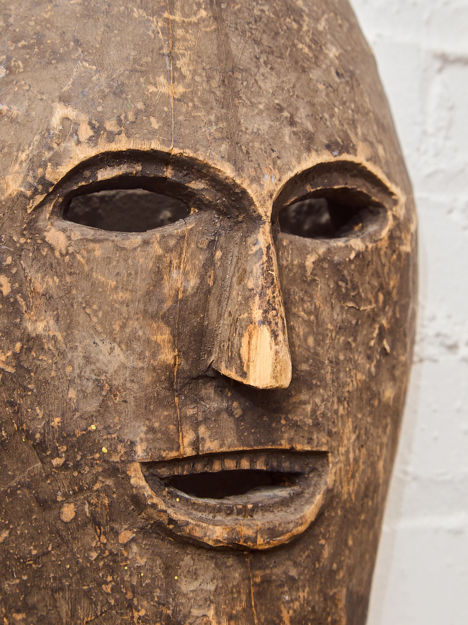 Vintage Nyanga initiation mask from the Democratic Republic of Congo - Image 3